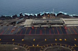 Airport Santa Cruz de La Palma: hat sich diesen Sommer gut mit Fliegern gefüllt. Pressefoto AENA